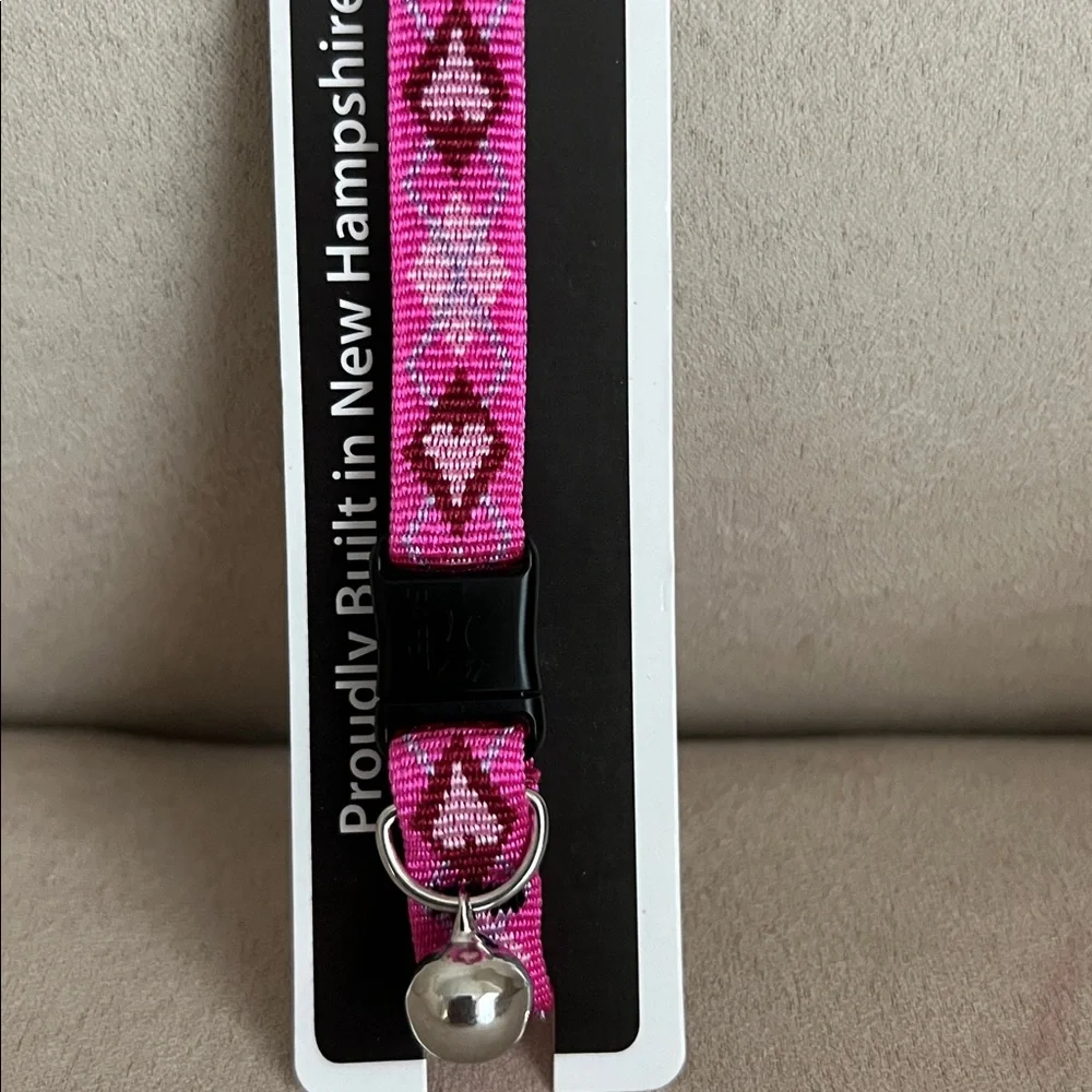 NWT Lupine Originals Cat Collar 🩷